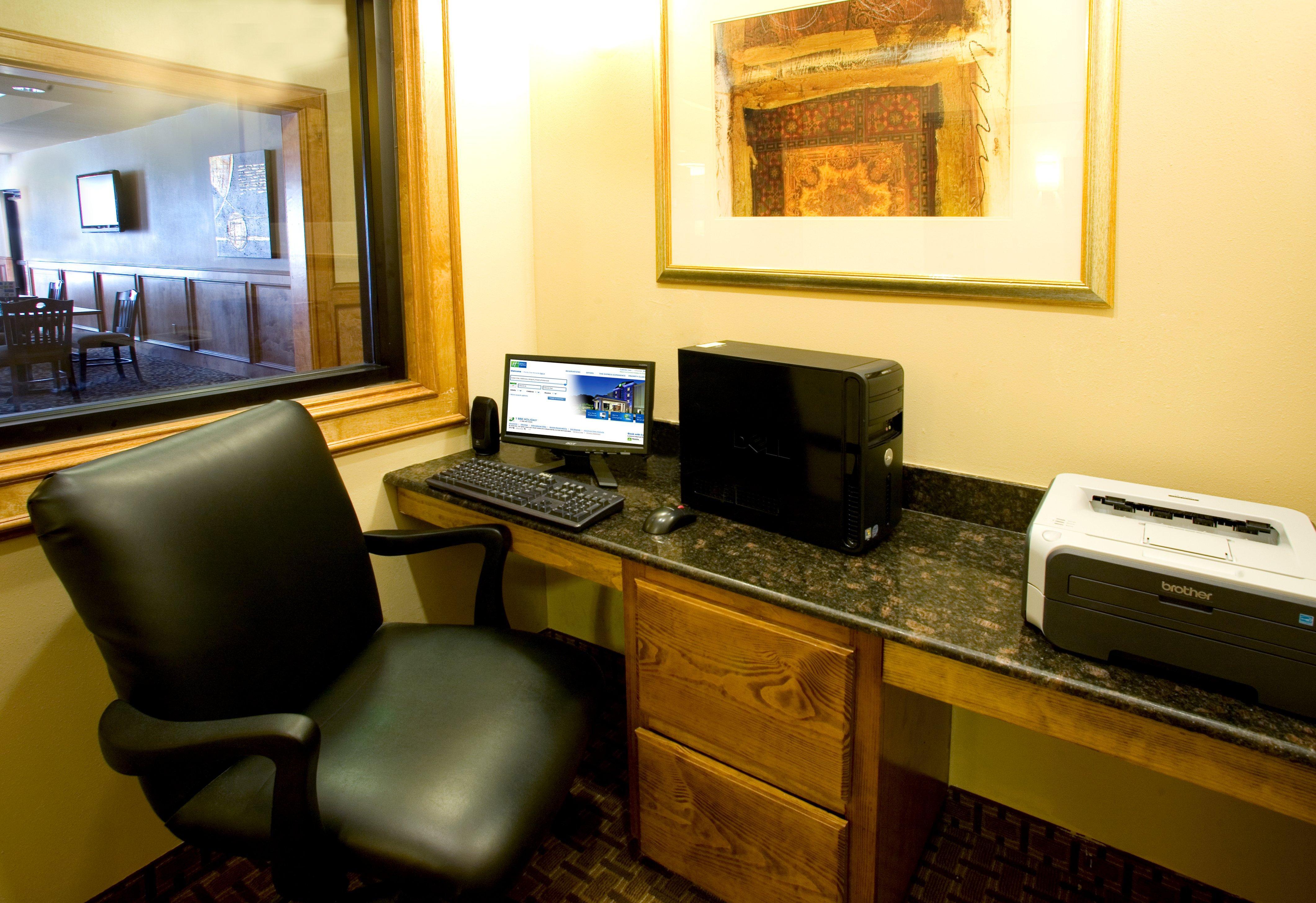 Holiday Inn Express Hotel And Suites Kingsville By Ihg Удобства фото