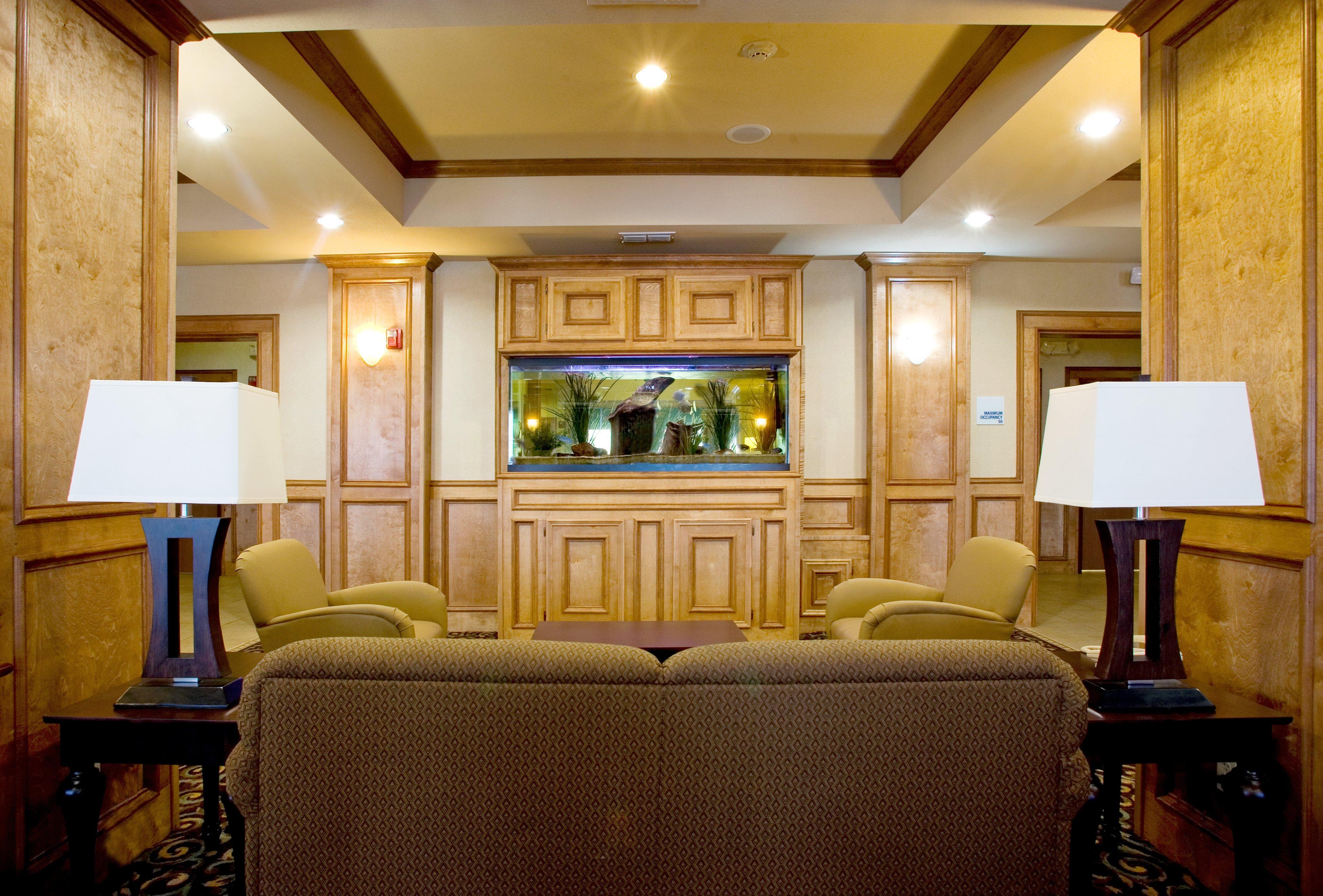 Holiday Inn Express Hotel And Suites Kingsville By Ihg Интерьер фото
