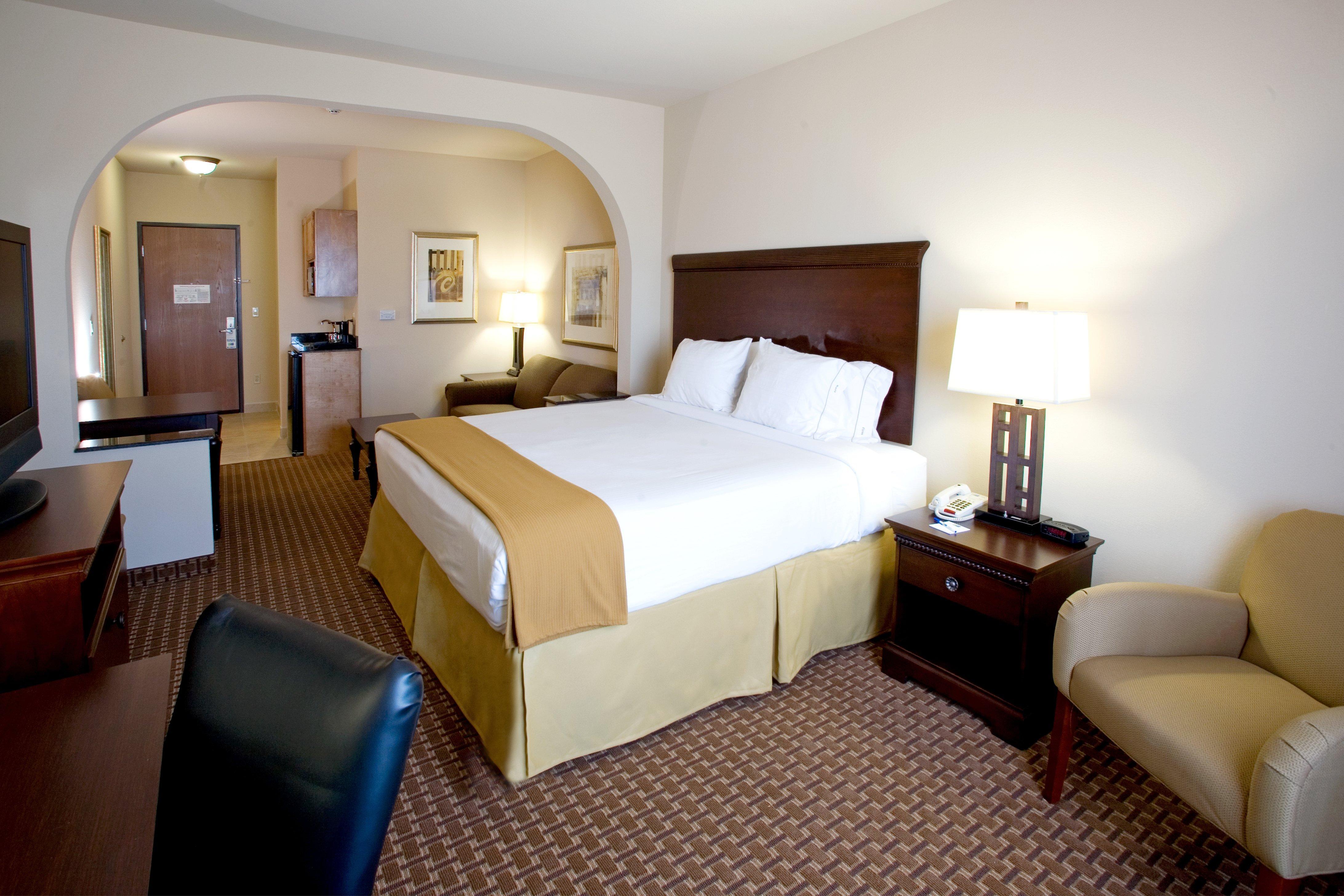 Holiday Inn Express Hotel And Suites Kingsville By Ihg Номер фото
