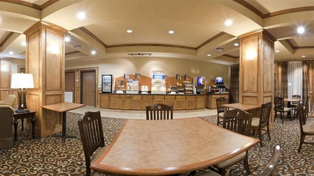 Holiday Inn Express Hotel And Suites Kingsville By Ihg Экстерьер фото