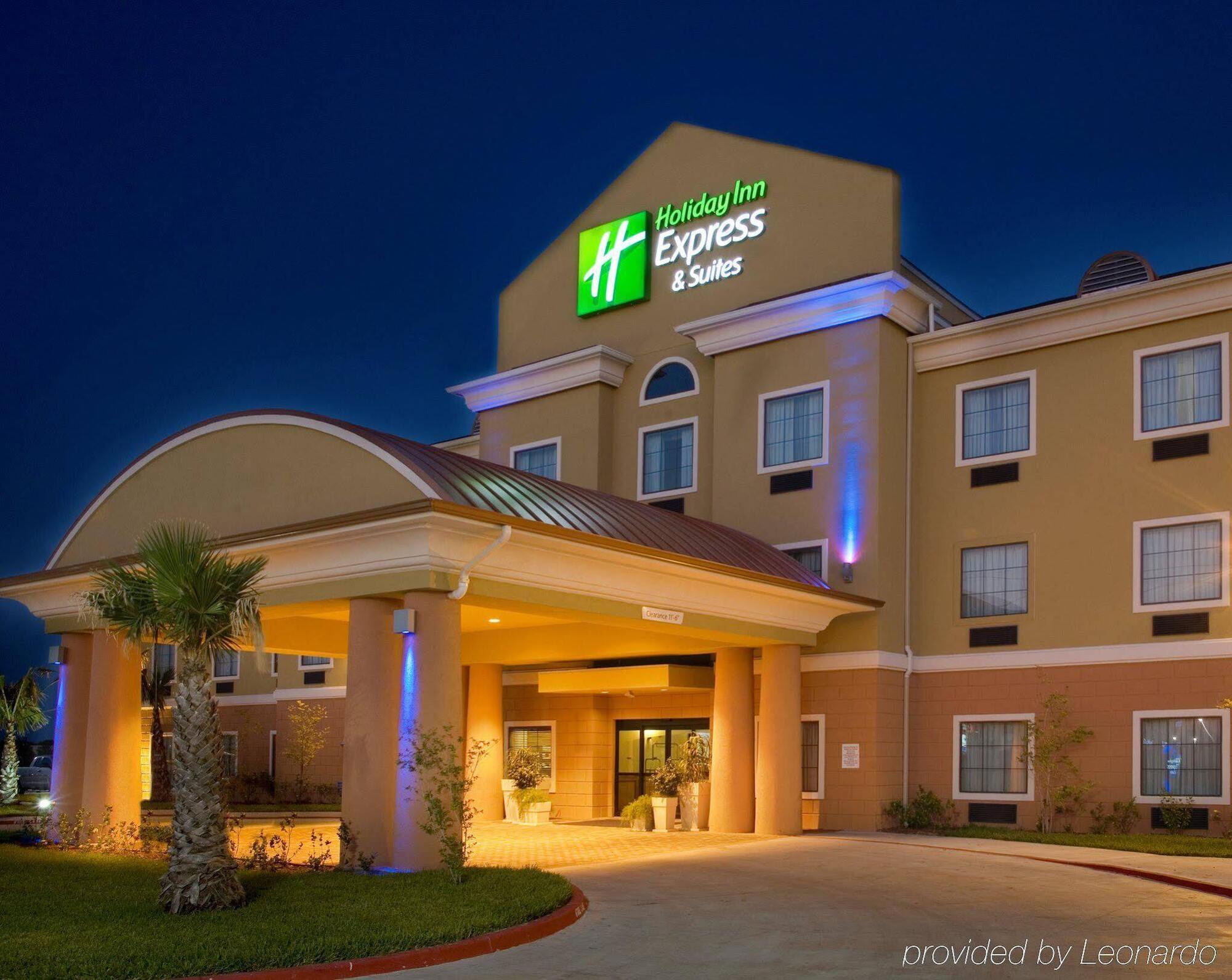 Holiday Inn Express Hotel And Suites Kingsville By Ihg Экстерьер фото